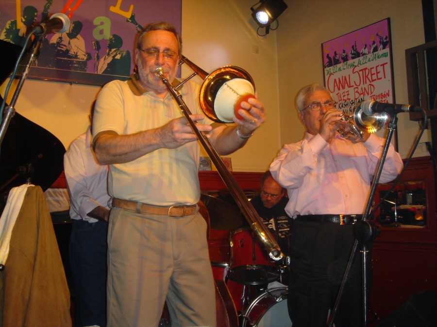 Jim y Pepe en el conocido club Madrileo de Jazz.