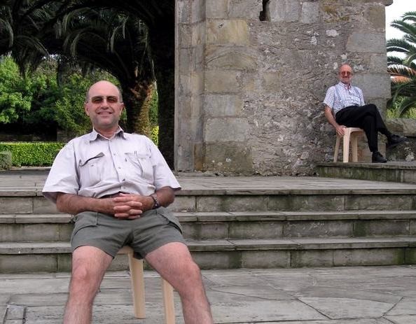 Antonio & Fernando creating a living canvass!